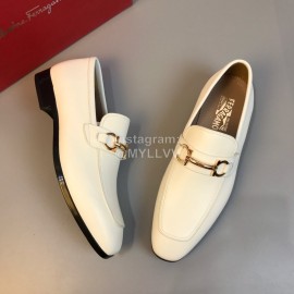 Ferragamo Leather Gancini Buckle Business Shoes For Men White