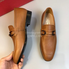 Ferragamo Leather Gancini Buckle Business Shoes For Men Brown
