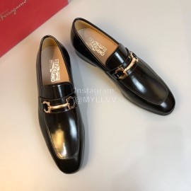 Ferragamo Black Cowhide Gancini Buckle Business Shoes For Men 