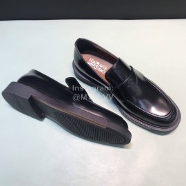 Ferragamo Black Leather Business Casual Shoes For Men 