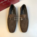 Ferragamo Cowhide Velvet Gancini Buckle Casual Shoes For Men Brown