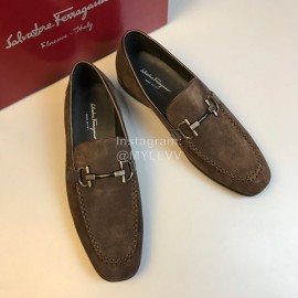 Ferragamo Cowhide Velvet Gancini Buckle Casual Shoes For Men Brown