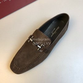 Ferragamo Cowhide Velvet Gancini Buckle Casual Shoes For Men Brown