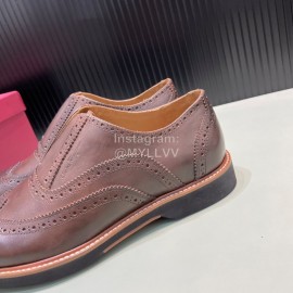 Ferragamo Vintage Calf Brock Carved Casual Shoes For Men Brown