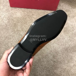 Ferragamo New Leather Gancini Buckle Business Shoes For Men Brown