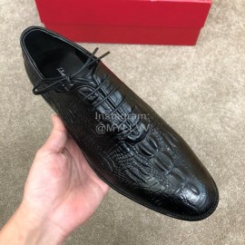 Ferragamo Calf Leather Lace Up Casual Shoes For Men Black