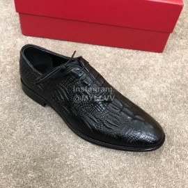 Ferragamo Calf Leather Lace Up Casual Shoes For Men Black