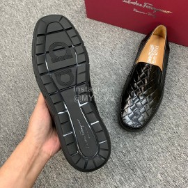 Ferragamo Plaid Calf Leather Casual Shoes For Men Black