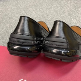 Ferragamo Plaid Calf Leather Casual Shoes For Men Black