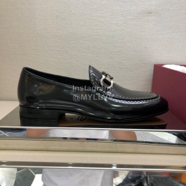Ferragamo Black Calf Leather Gancini Buckle Shoes For Men 