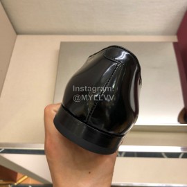 Ferragamo Black Calf Leather Gancini Buckle Shoes For Men 