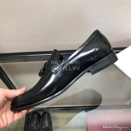 Ferragamo Fashion Calf Leather Tassels Casual Business Shoes For Men Black