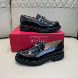Ferragamo Calf Leather Gancini Buckle Business Shoes For Men Black