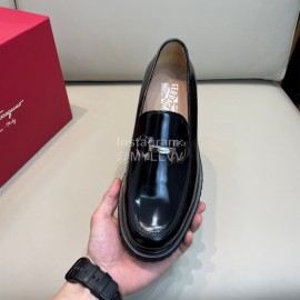 Ferragamo Calf Leather Gancini Buckle Business Shoes For Men Black