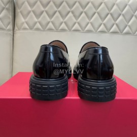 Ferragamo Calf Leather Gancini Buckle Business Shoes For Men Black