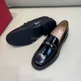 Ferragamo Calf Leather Gancini Buckle Business Shoes For Men Black