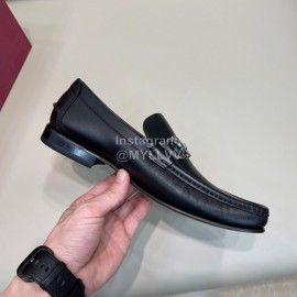 Ferragamo Cowhide Gancini Buckle Shoes For Men 