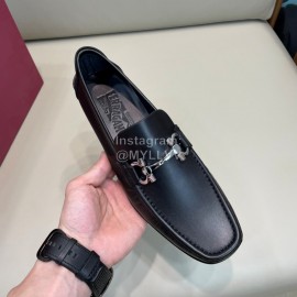 Ferragamo Cowhide Gancini Buckle Shoes For Men 