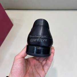 Ferragamo Cowhide Gancini Buckle Shoes For Men 