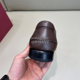 Ferragamo Cowhide Gancini Buckle Shoes For Men Brown