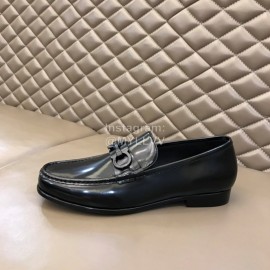 Ferragamo Calf Leather Gancini Buckle Shoes Black For Men 