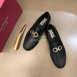 Ferragamo Calf Leather Gancini Buckle Shoes For Men 