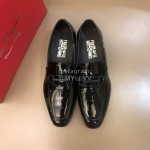 Ferragamo Black Patent Leather Gancini Buckle Shoes For Men 