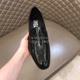 Ferragamo Black Patent Leather Gancini Buckle Shoes For Men 