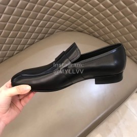 Ferragamo Vintage Leather Casual Shoes For Men Black 
