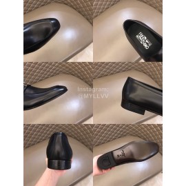 Ferragamo Classic Leather Casual Shoes For Men Black 