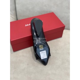 Salvatore Ferragamo Fashion Leather Bow Pointed Thick High Heels For Women Black