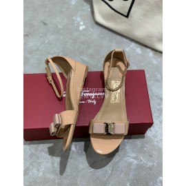 Salvatore Ferragamo New Patent Leather Bow Sandals For Women Khaki