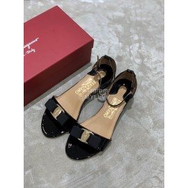 Salvatore Ferragamo New Patent Leather Bow Sandals For Women Black