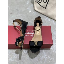 Salvatore Ferragamo New Patent Leather Bow Sandals For Women Black