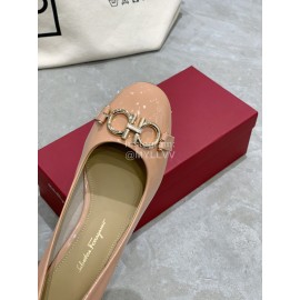 Salvatore Ferragamo New Round Head Gold Button Thick Heel Shoes For Women Pink