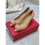 Salvatore Ferragamo New Leather Bow Pointed High Heels For Women Pink