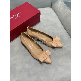 Salvatore Ferragamo Fashion Patent Leather Bow Shoes For Women Khaki