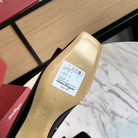 Salvatore Ferragamo Smooth Patent Leather Square Head Shoes For Women Black