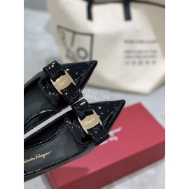 Salvatore Ferragamo Fashion Patent Leather Pointed Shoes For Women Black