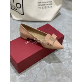 Salvatore Ferragamo Fashion Patent Leather Pointed Shoes For Women Pink