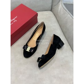 Salvatore Ferragamo Velvet Patent Leather Bow Thick High Heels For Women Black