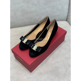 Salvatore Ferragamo Velvet Patent Leather Bow Thick High Heels For Women Black