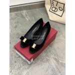 Salvatore Ferragamo Fashion Velvet Bow Thick High Heels For Women Black