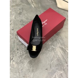 Salvatore Ferragamo Fashion Velvet Bow Thick High Heels For Women Black