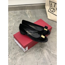 Salvatore Ferragamo Fashion Velvet Bow Thick High Heels For Women Black