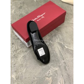 Salvatore Ferragamo Fashion Velvet Bow Thick High Heels For Women Black