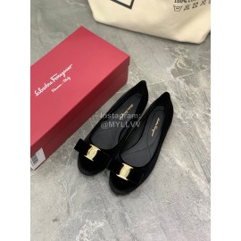 Salvatore Ferragamo Fashion Velvet Bow Flat Heels For Women Black