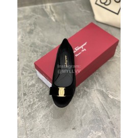 Salvatore Ferragamo Fashion Velvet Bow Flat Heels For Women Black