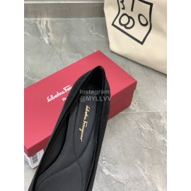 Salvatore Ferragamo Fashion Velvet Bow Flat Heels For Women Black