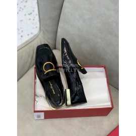 Salvatore Ferragamo Simple Soft Sheepskin Shoes For Women Black